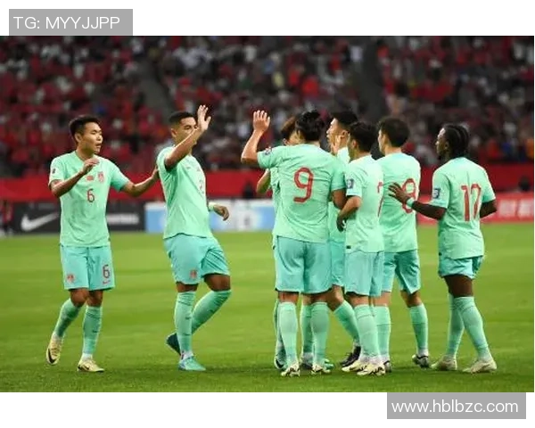 2025年全球足球明星排名揭晓 谁是当今足坛最强球员 Top10榜单完整版