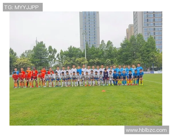 绿茵巨星闪耀赛场激情点燃足球梦想瞬间 绿茵巨星闪耀赛场激情点燃足球梦想瞬间